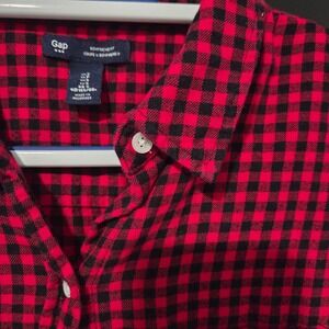 Gap Boyfriend Fit‎ Red Plaid Cotton Flannel Shirt Womens Size S